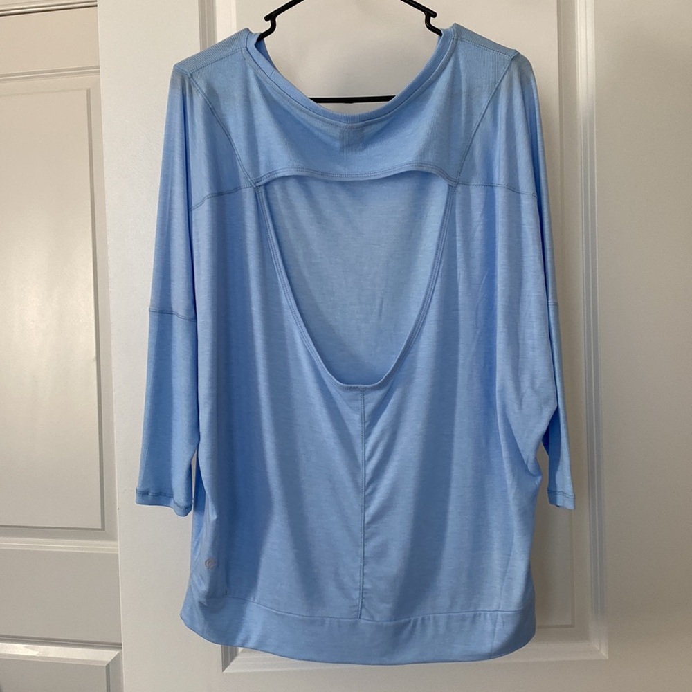 NEVER WORN Champion Tee - Picture 2 of 5